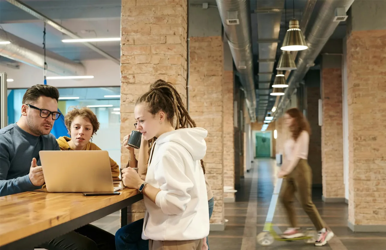 Custom Software Solutions for Educational Institutes - Detailed Illustration